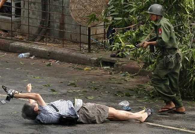 burmaprotests2.jpg